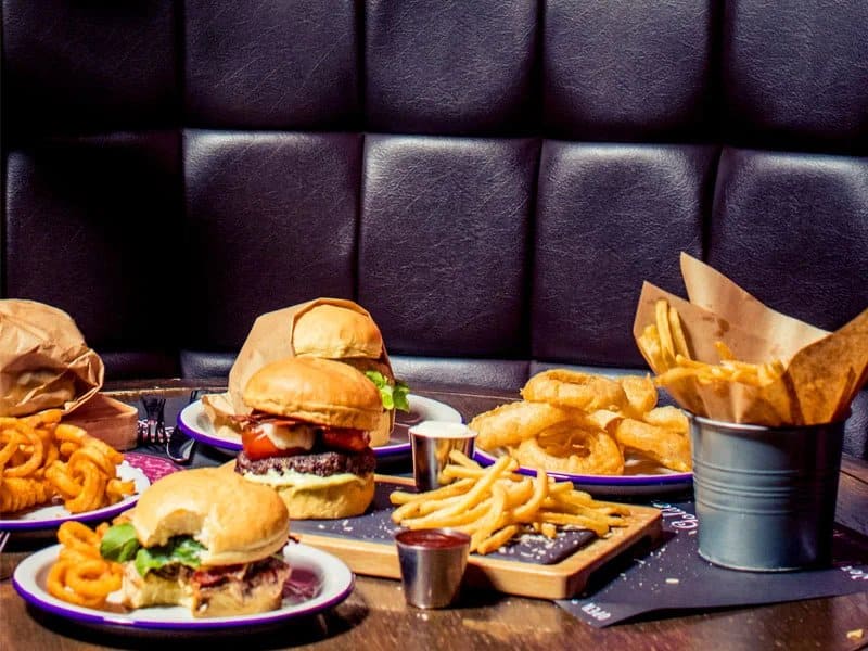 25 Degrees Burgers, Wine & Liquor Bar — รูปภาพ (อาหาร)
