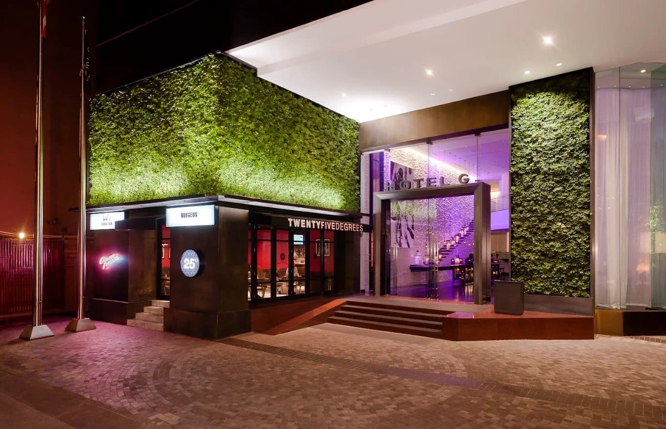 25 Degrees Burgers, Wine & Liquor Bar — รูปภาพ (หน้าร้าน)
