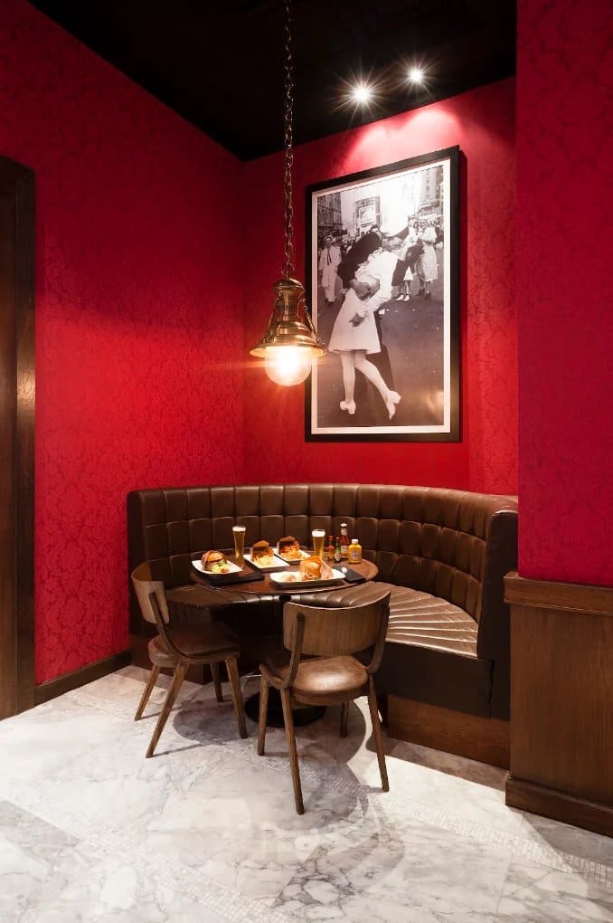 25 Degrees Burgers, Wine & Liquor Bar — รูปภาพ (ภายในร้าน)