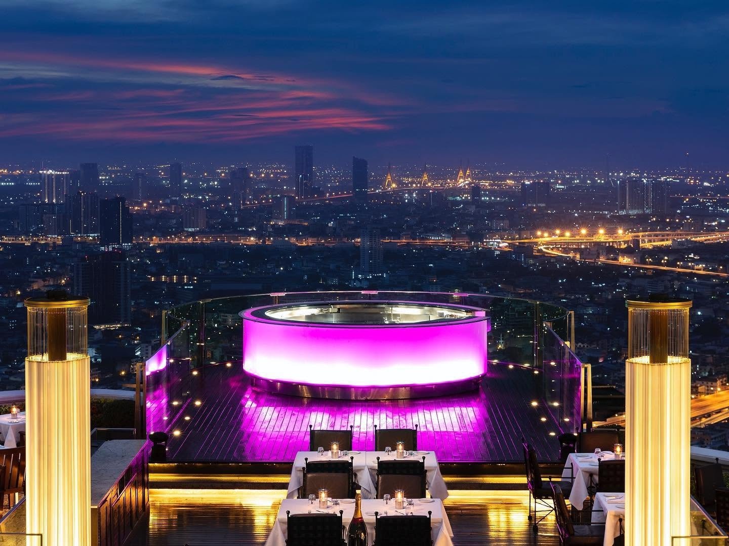 Sky Bar Bangkok — รูปภาพ (ภายในร้าน)