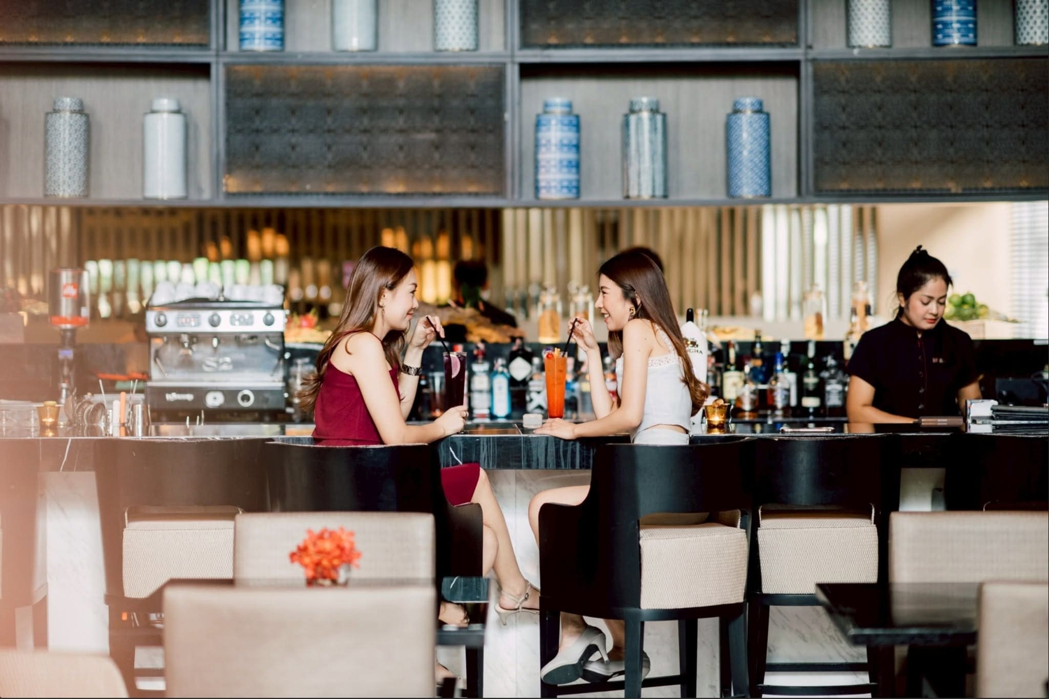 57th Street — รูปภาพ (ภายในร้าน)