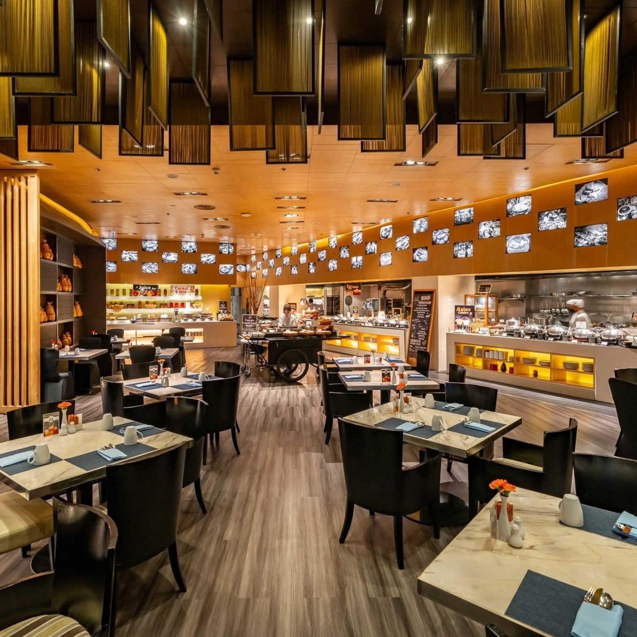57th Street — รูปภาพ (ภายในร้าน)