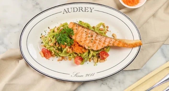Audrey Cafe & Bistro, Thonglor 11 — รูปภาพ (อาหาร)
