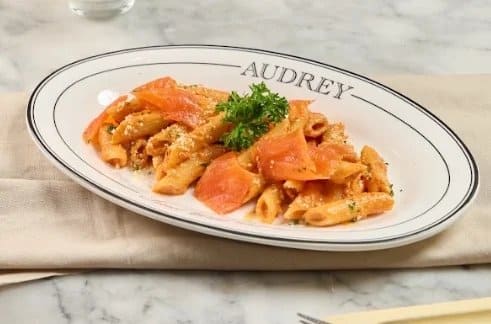 Audrey Cafe & Bistro, Thonglor 11 — รูปภาพ (อาหาร)