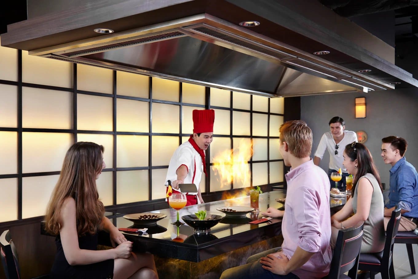 Benihana at Grand Mercure Bangkok Atrium — รูปภาพ (ภายในร้าน)