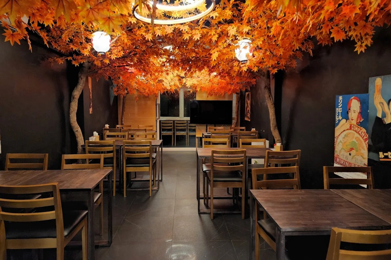 Izakaya Naihua — รูปภาพ (ภายในร้าน)
