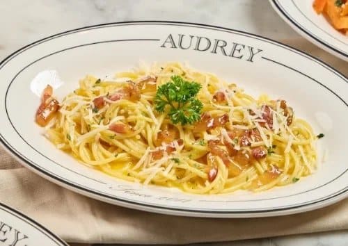 Audrey Cafe & Bistro, Thonglor 11 — รูปภาพ (อาหาร)