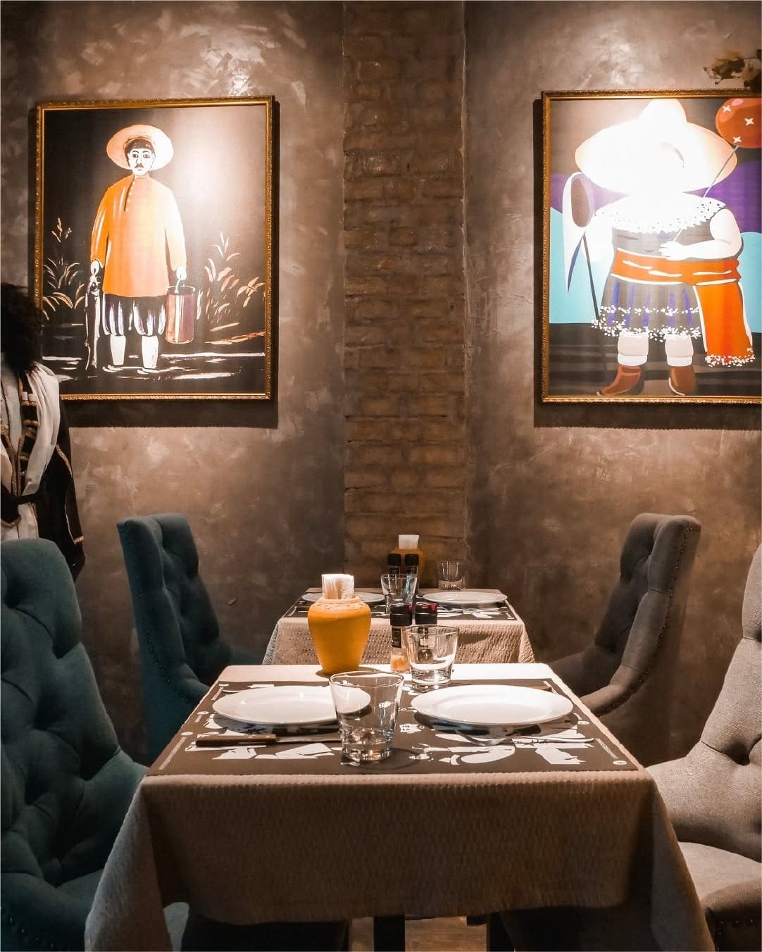 ARGO GEORGIAN GREEK BAR & GRILL — รูปภาพ (ภายในร้าน)