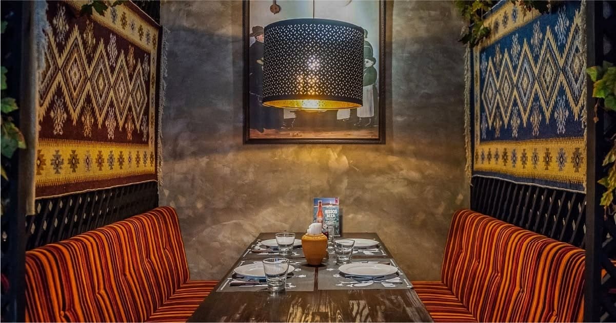 ARGO GEORGIAN GREEK BAR & GRILL — รูปภาพ (ภายในร้าน)