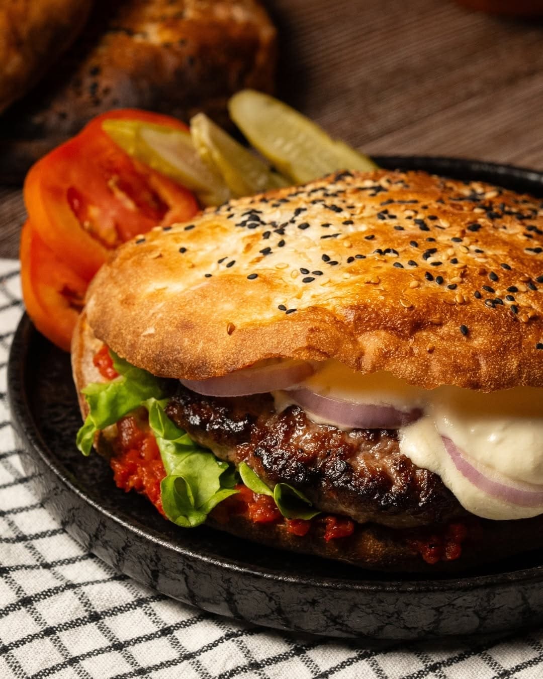 PLJESKAVICA BALKAN BURGER