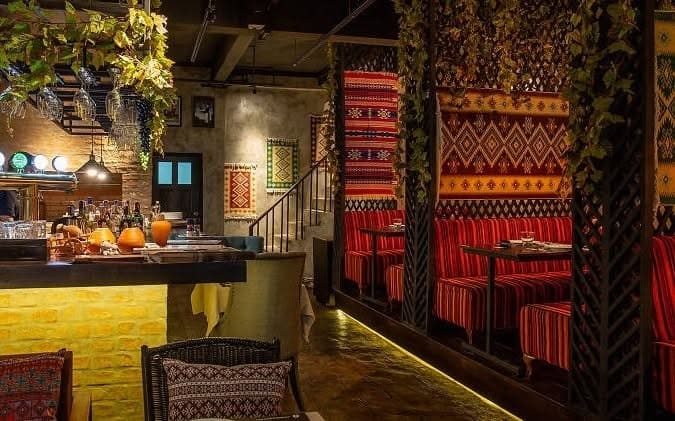 ARGO GEORGIAN GREEK BAR & GRILL — รูปภาพ (ภายในร้าน)