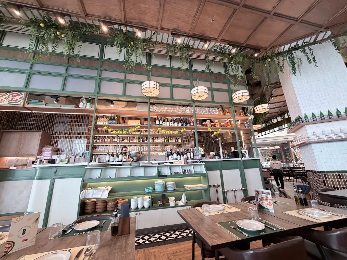 BIANCA Italian Restaurant — รูปภาพ (ภายในร้าน)