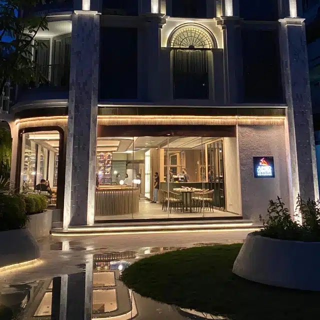 Jumbo Lobster Riverside — รูปภาพ (หน้าร้าน)