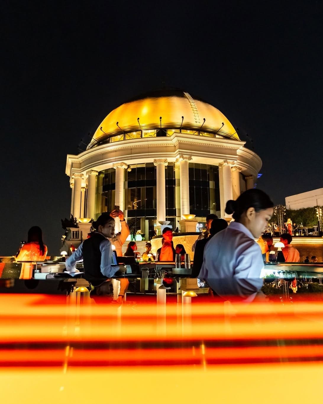 Sky Bar Bangkok — รูปภาพ (ภายในร้าน)