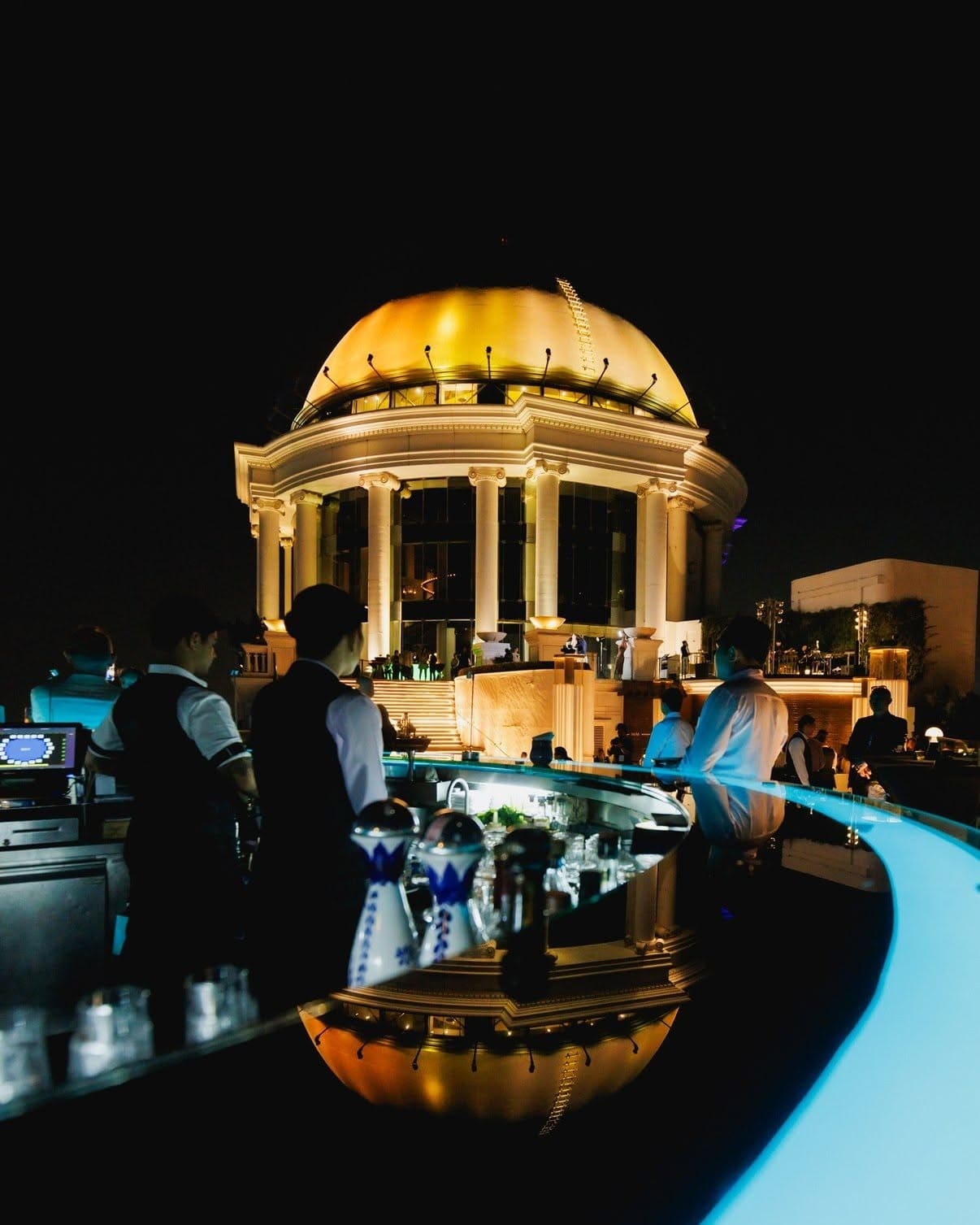 Sky Bar Bangkok — รูปภาพ (ภายในร้าน)