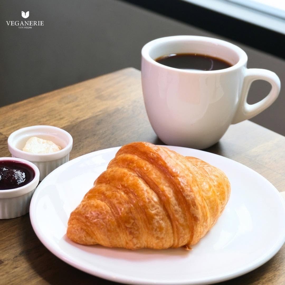 Plain Croissant