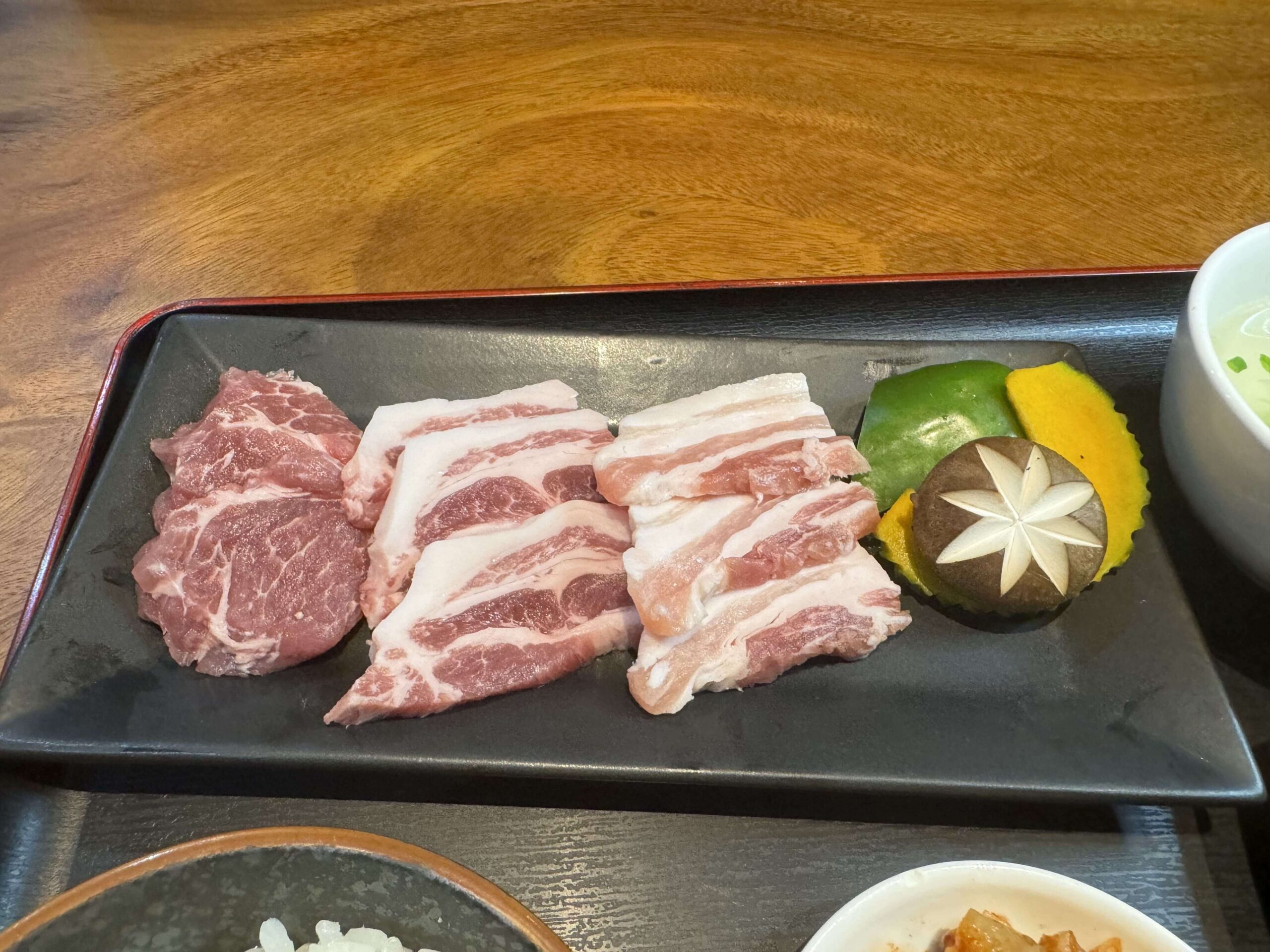 YAKINIKU HIROSHIMA — รูปภาพ (อาหาร)