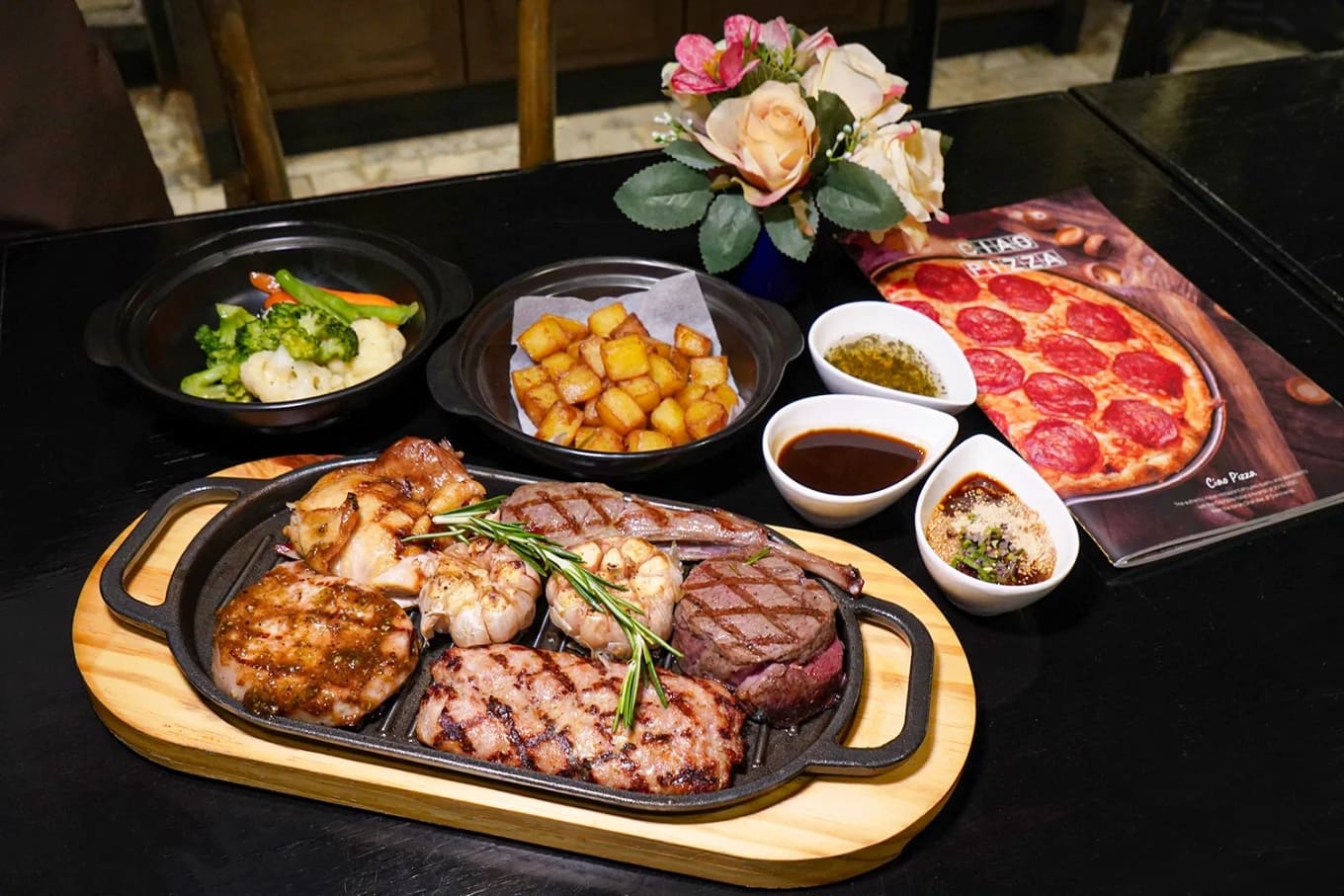 Ciao Pizza at The Crystal Veranda — รูปภาพ (อาหาร)