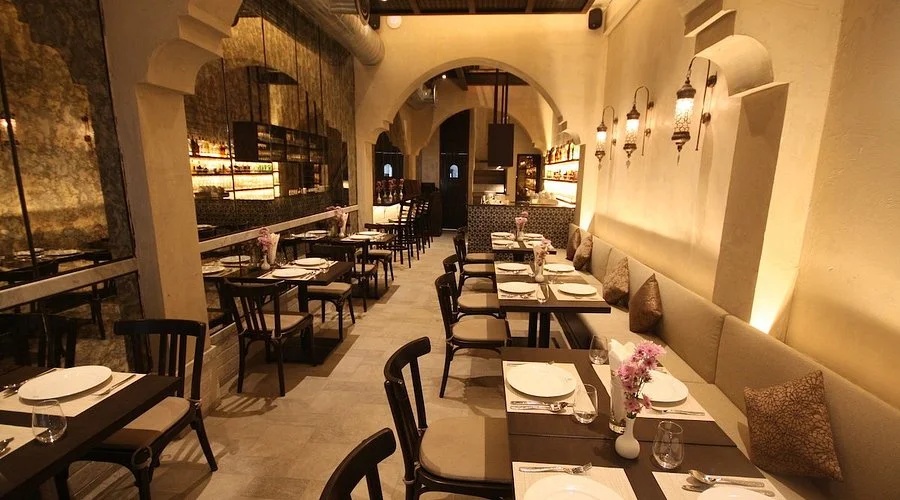 Al Saray — รูปภาพ (ภายในร้าน)