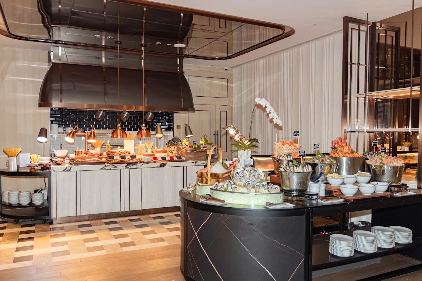AVA Brasserie — รูปภาพ (ภายในร้าน)