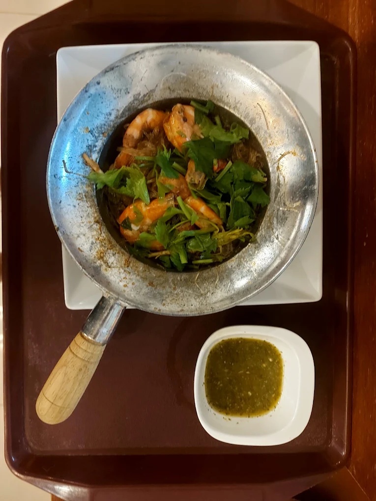 กุ้งอบวุ้นเส้น