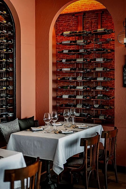 Bodegas Wine — รูปภาพ (ภายในร้าน)