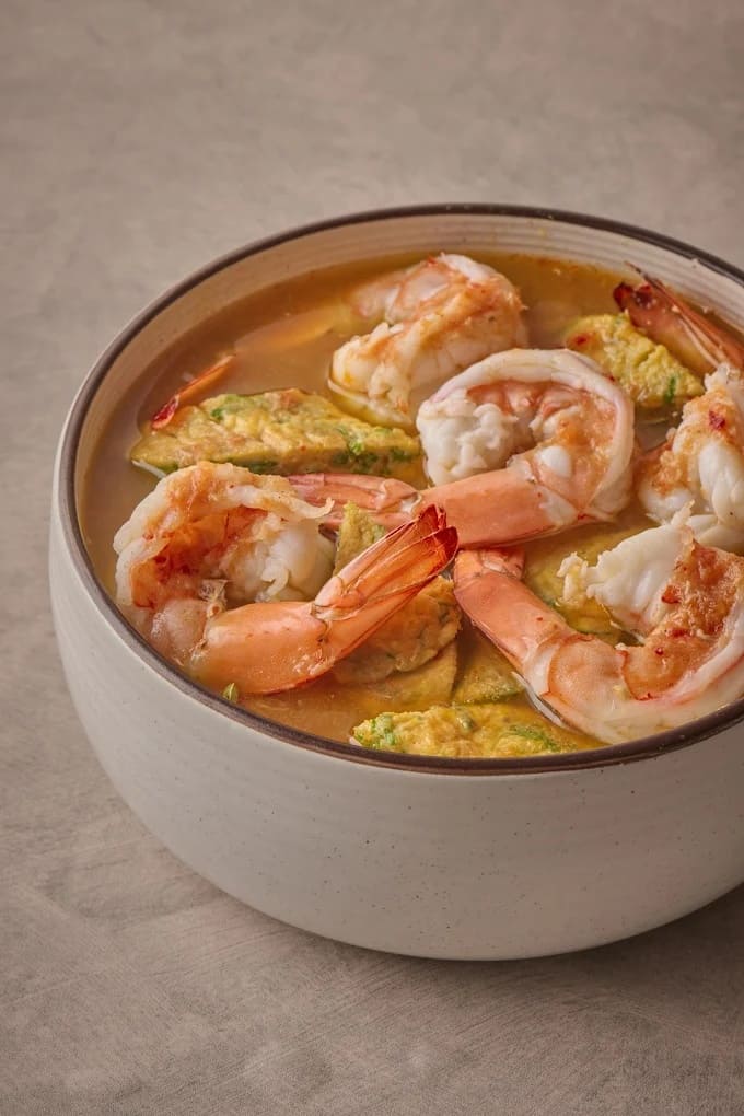 แกงส้มชะอมกุ้ง