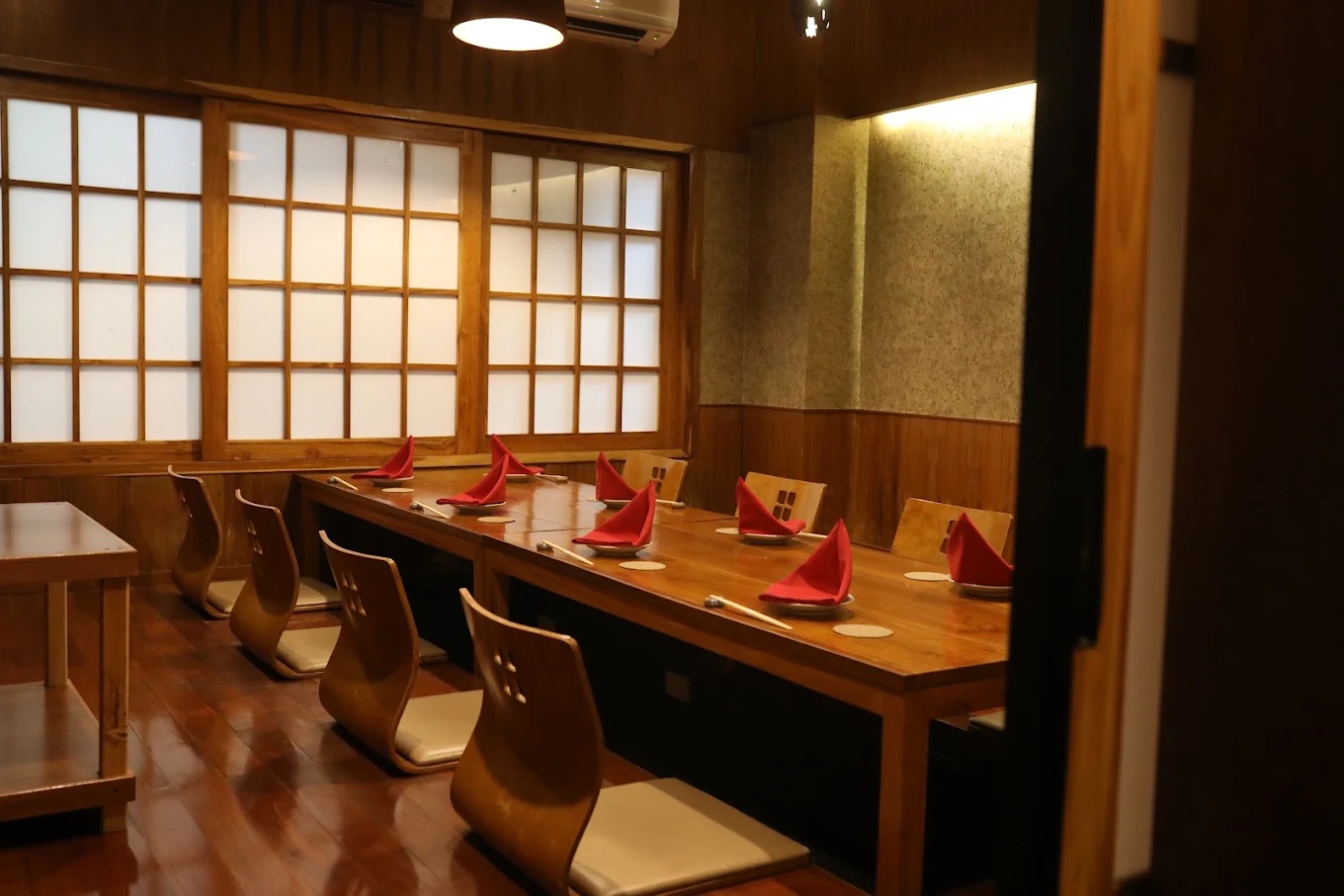 SHAKARICH Thonglor — รูปภาพ (ภายในร้าน)