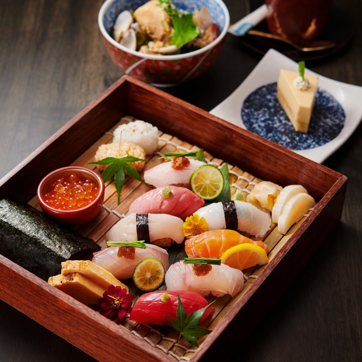 SHAKARICH Thonglor — รูปภาพ (อาหาร)