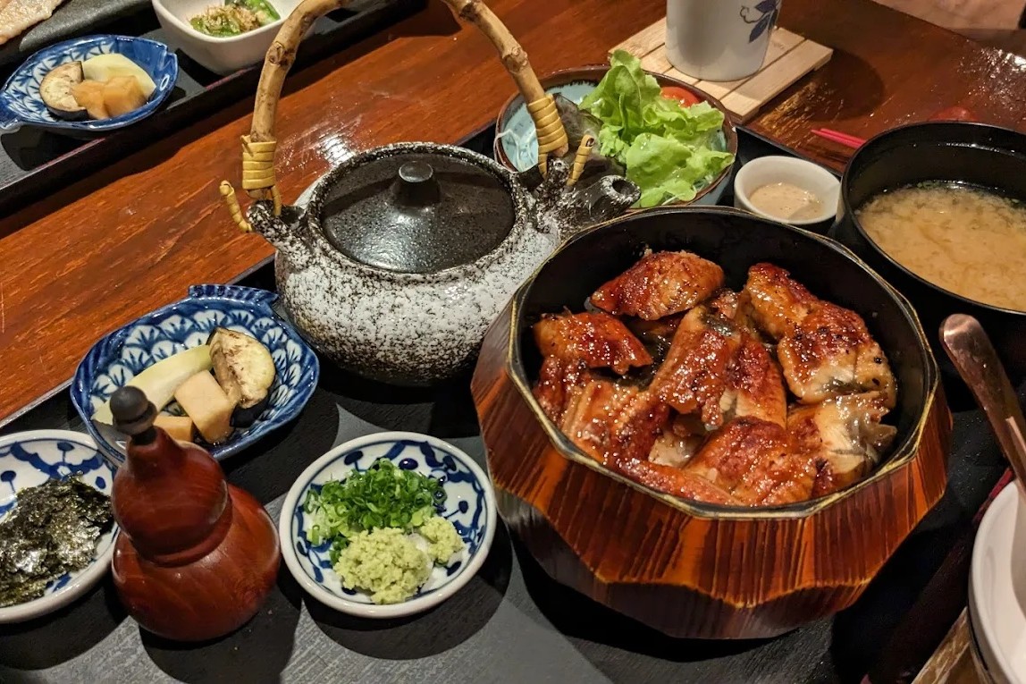 HITSUMABUSHI