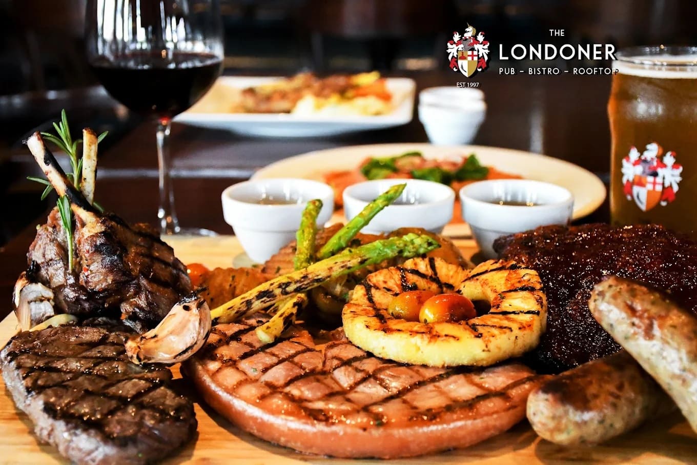 The Londoner Brew Pub — รูปภาพ (อาหาร)