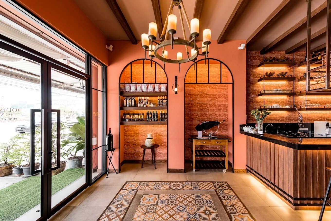 Bodegas Wine — รูปภาพ (ภายในร้าน)