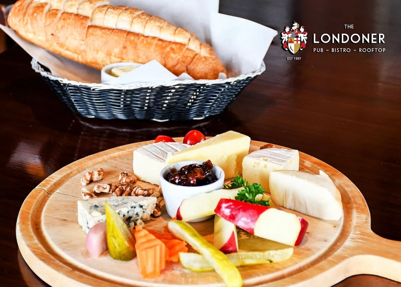 CHEESE BOARD
