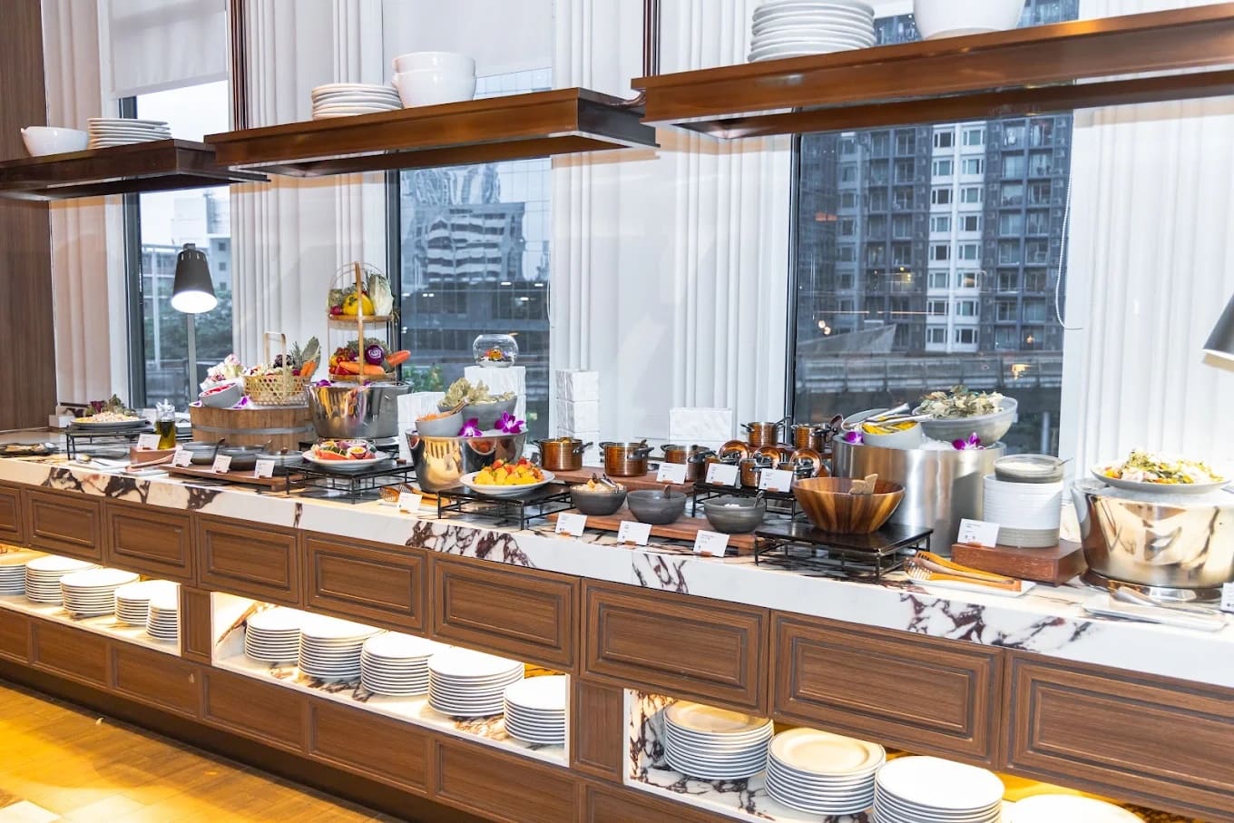 AVA Brasserie — รูปภาพ (ภายในร้าน)