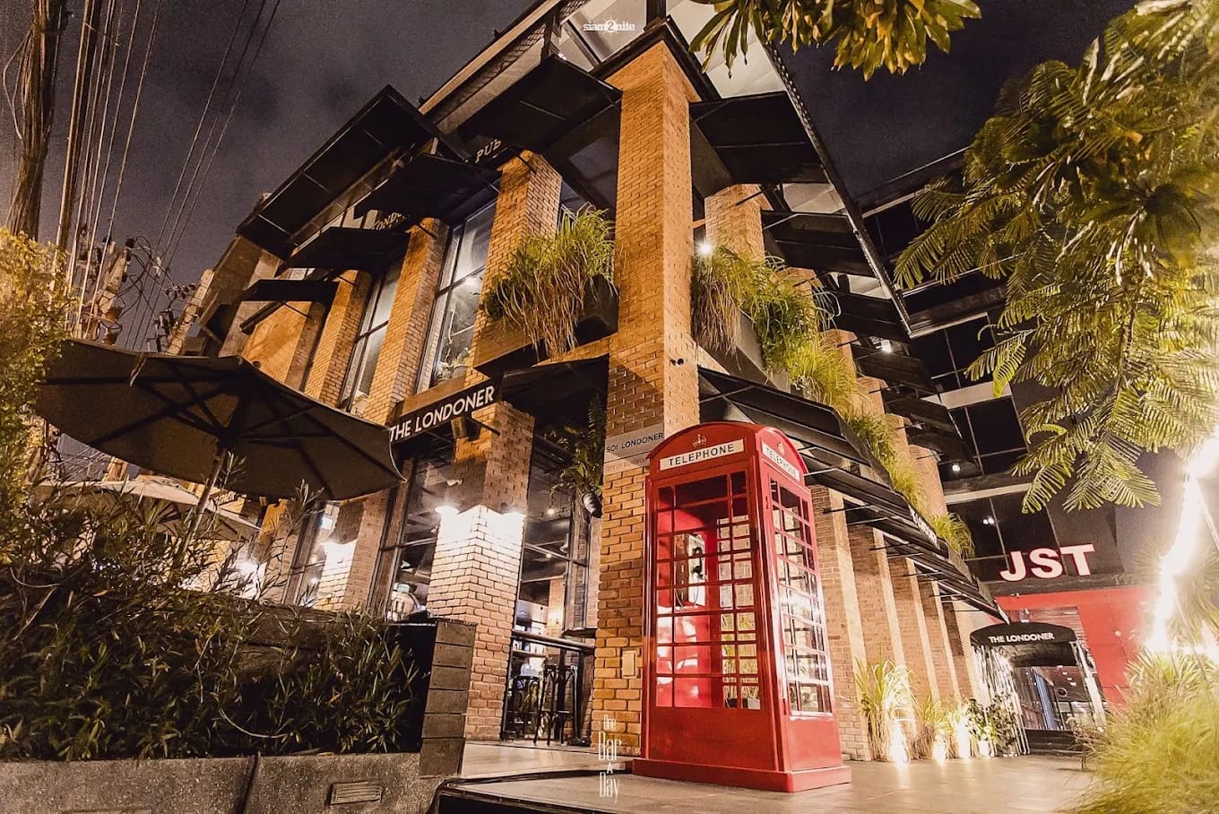 The Londoner Brew Pub — รูปภาพ (หน้าร้าน)