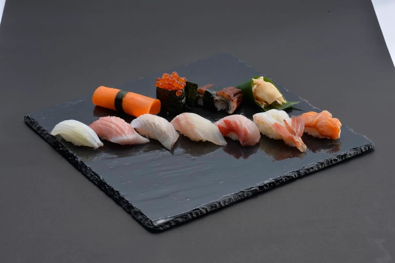 Robata Kitaro Sushi KAGUYA Siam Paragon — รูปภาพ