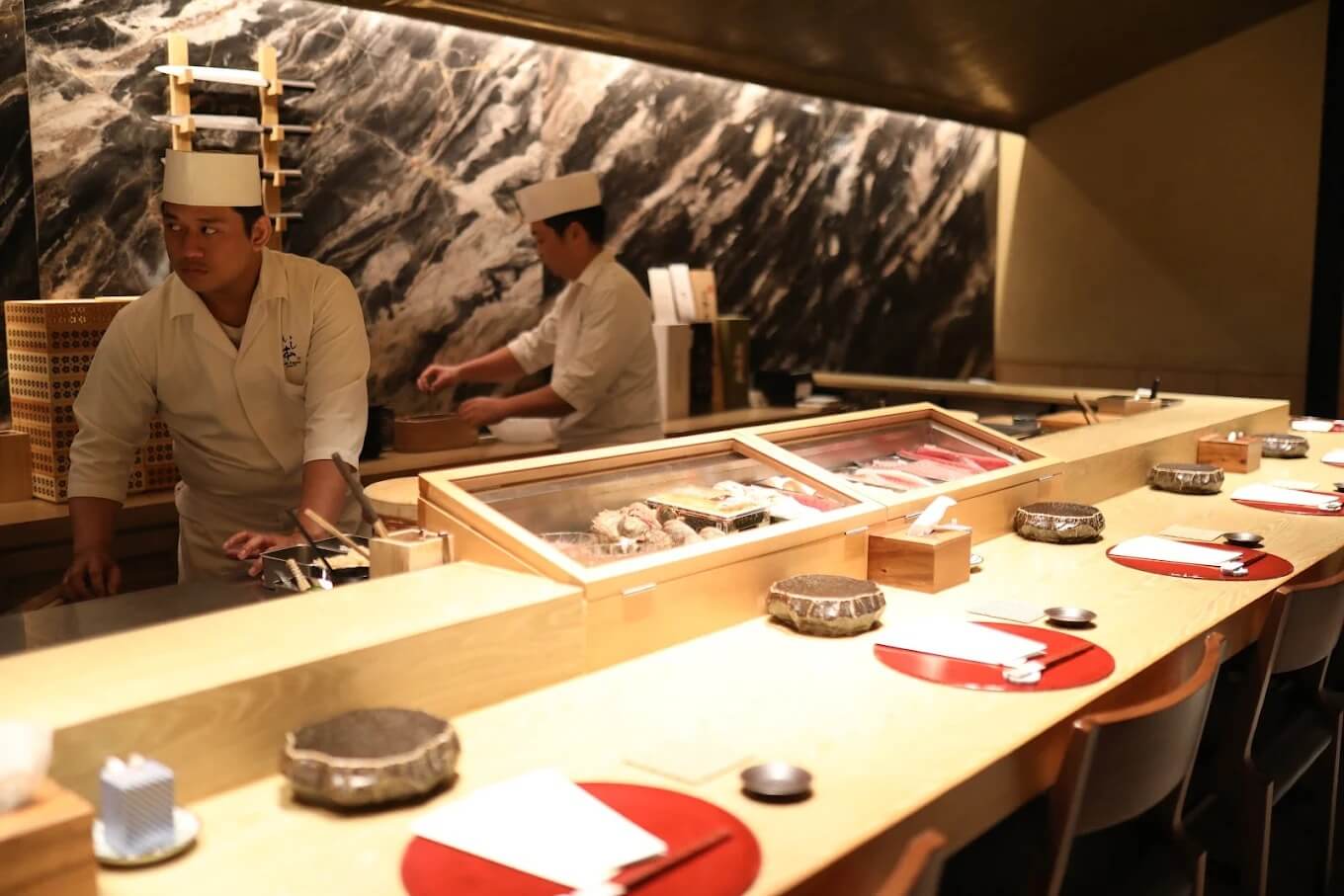 Sushi Kappou Ishimoto — รูปภาพ (ภายในร้าน)