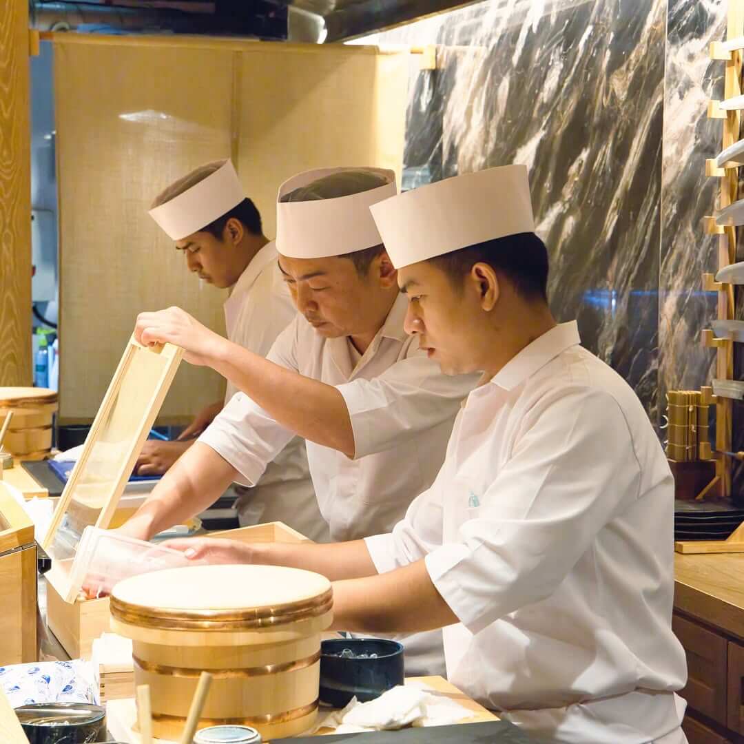 Sushi Kappou Ishimoto — รูปภาพ (ภายในร้าน)