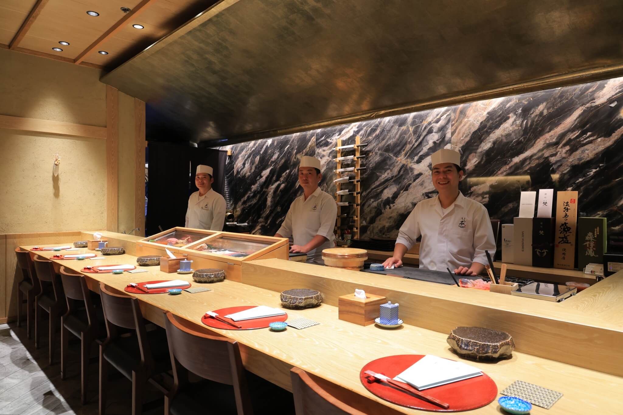 Sushi Kappou Ishimoto — รูปภาพ (ภายในร้าน)