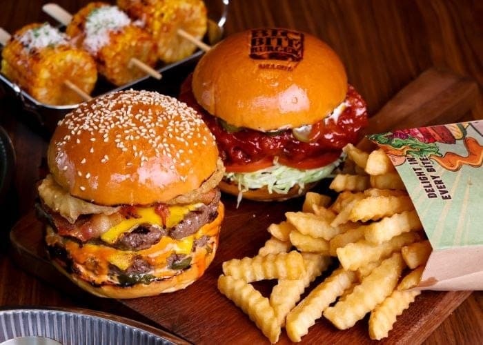 Big Bite Burger Bar & Grill — รูปภาพ (อาหาร)