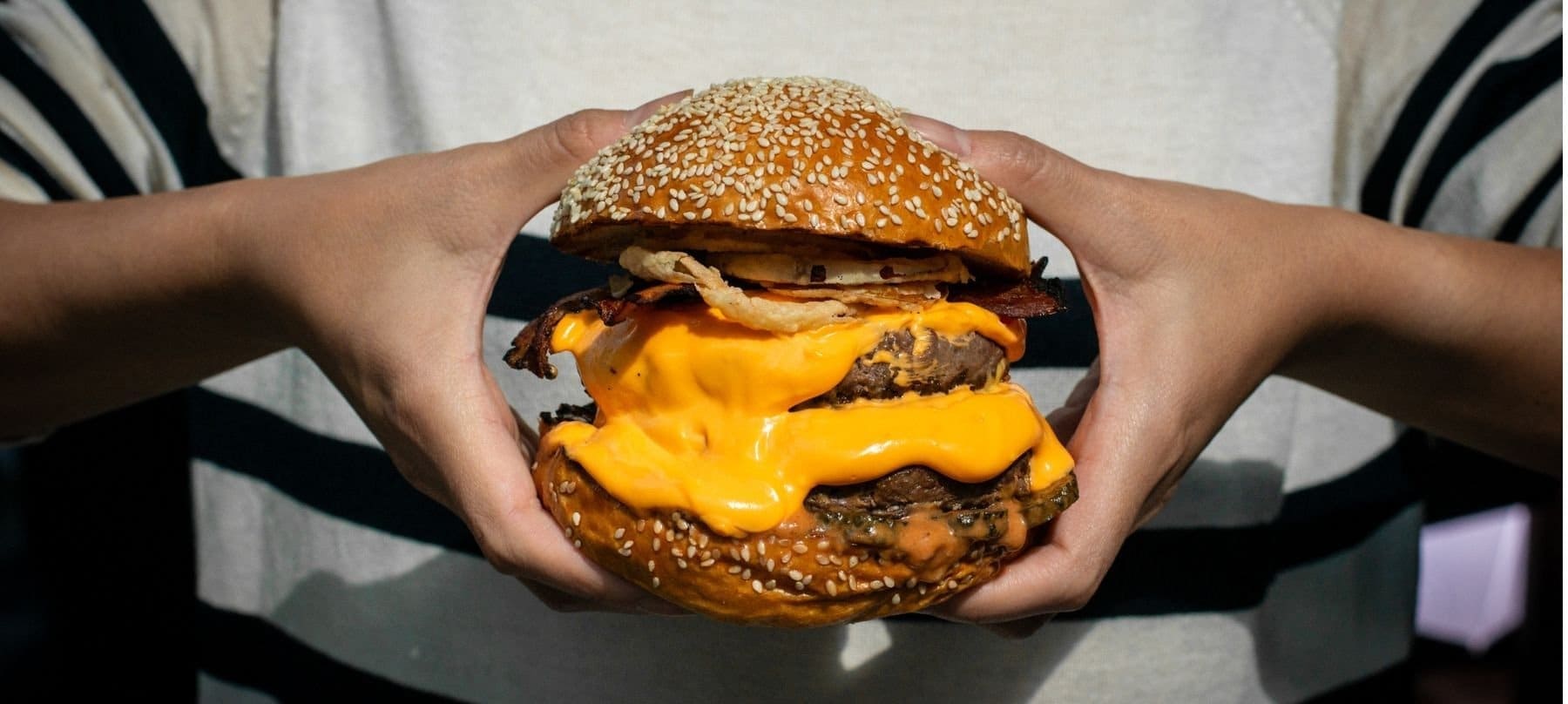 Big Bite Burger Bar & Grill — รูปภาพ (อาหาร)