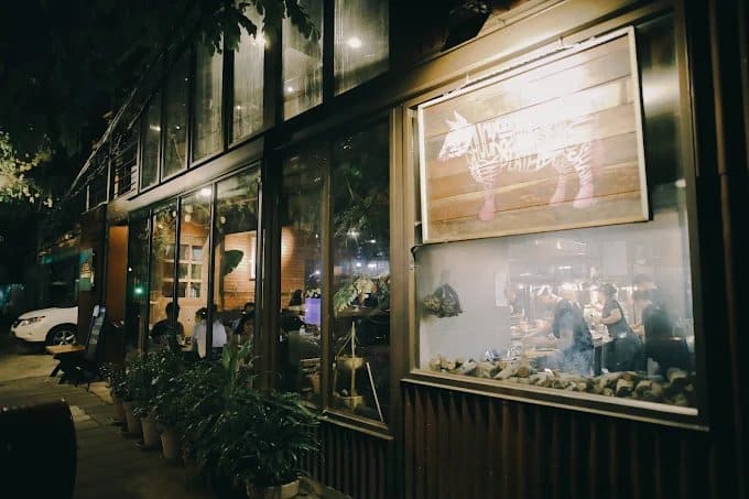 100 Mahaseth — รูปภาพ (หน้าร้าน)