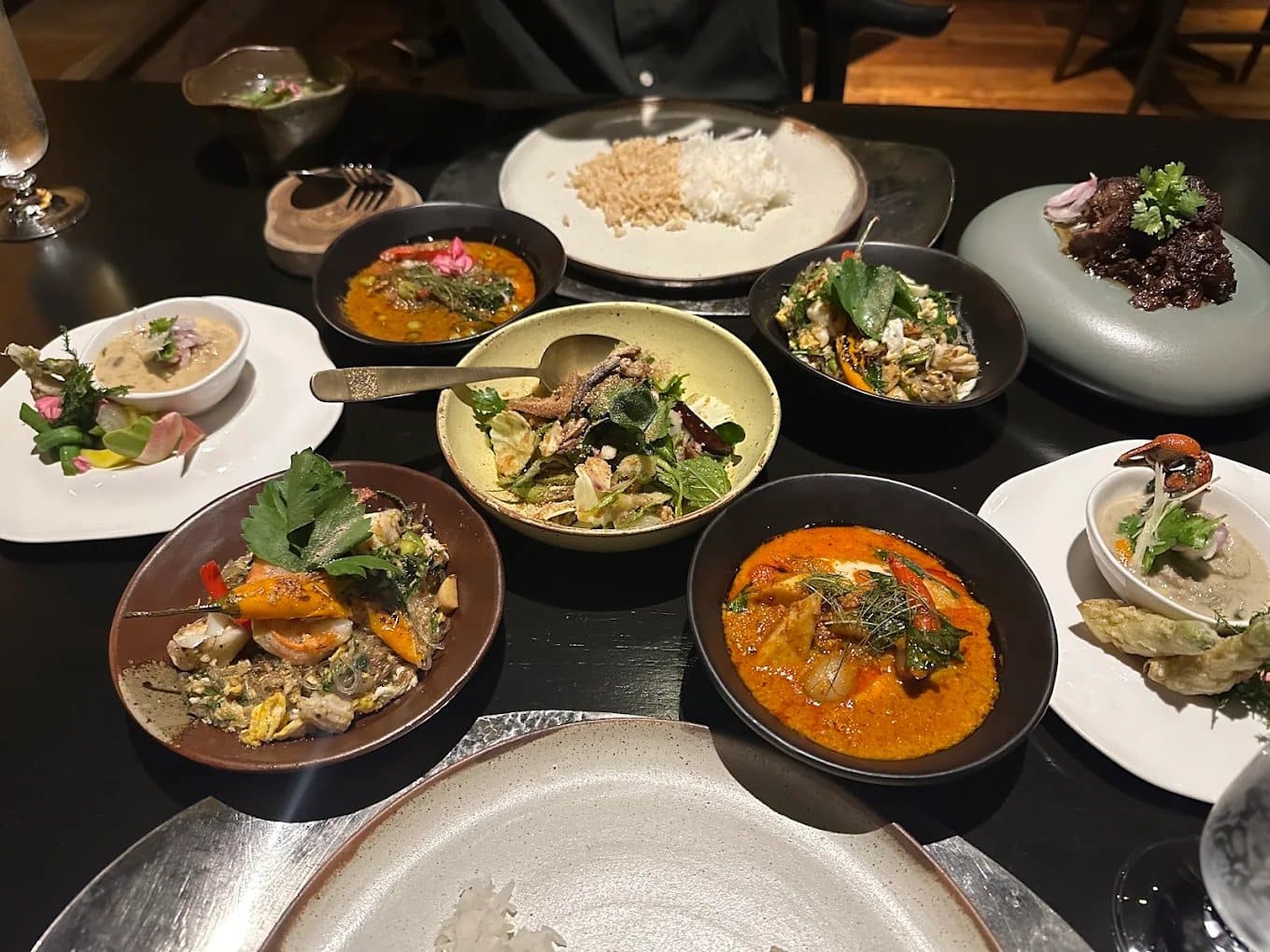 30 ร้านอาหารไทย (Thai Restaurants) บรรยากาศดี รสชาติตำรับโบราณที่ต้องลิ้มลอง