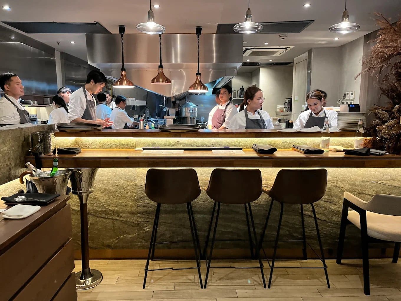 30 ร้านอาหารไทย (Thai Restaurants) บรรยากาศดี รสชาติตำรับโบราณที่ต้องลิ้มลอง