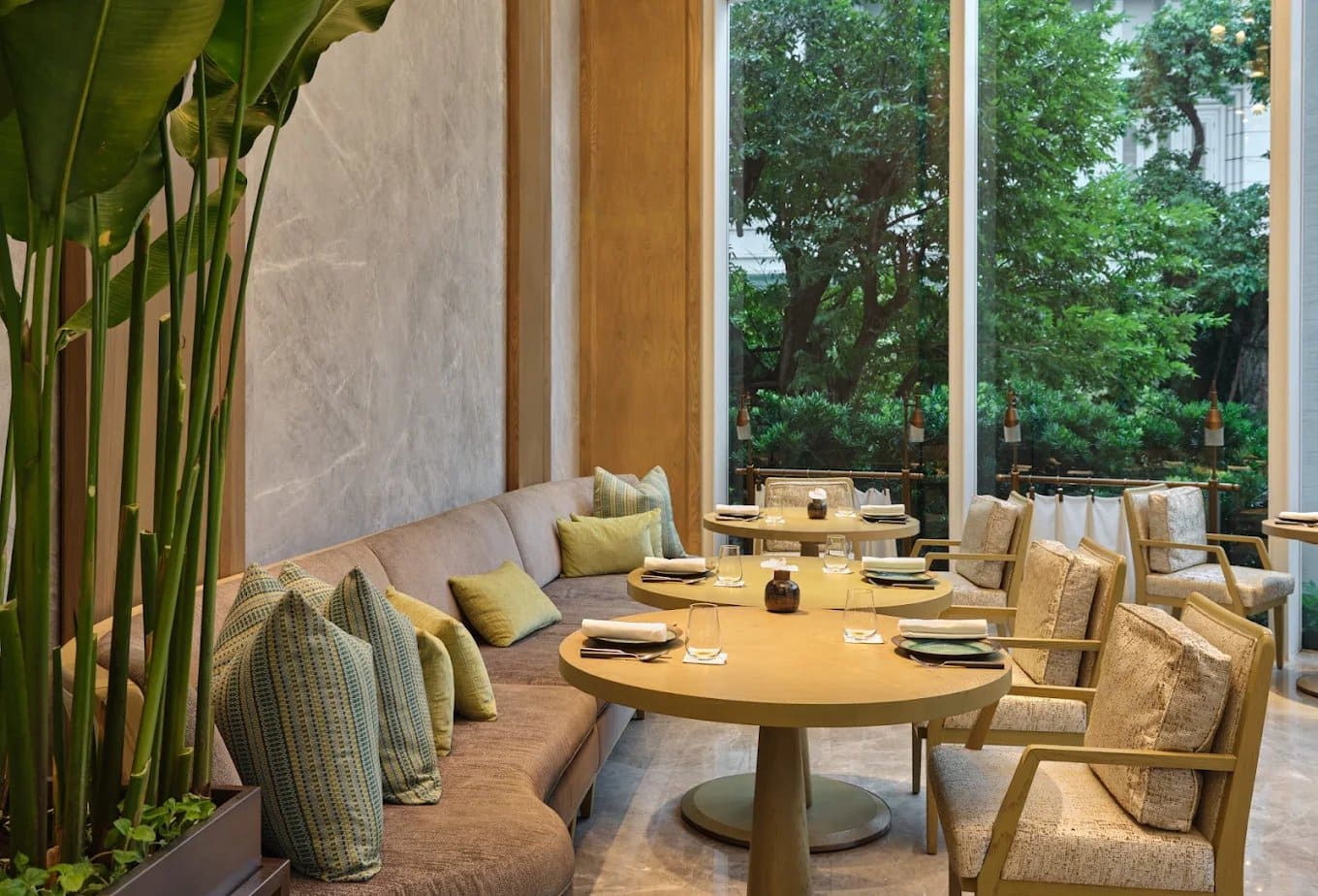 30 ร้านอาหารไทย (Thai Restaurants) บรรยากาศดี รสชาติตำรับโบราณที่ต้องลิ้มลอง
