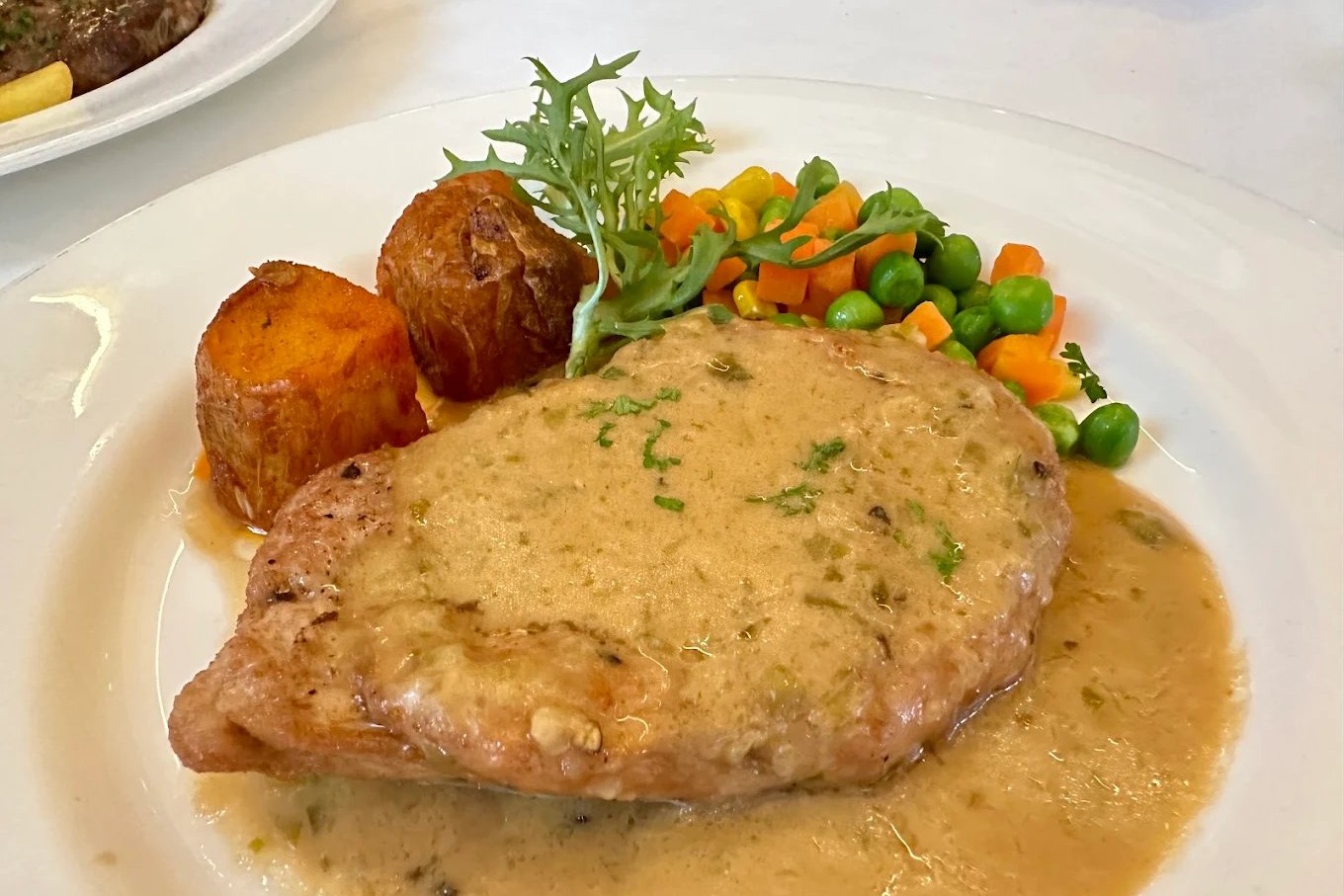 25 ร้านอาหารฝรั่งเศส (French Restaurants) ปักหมุดพิกัดอร่อยตั้งแต่ร้านระดับตำนานถึงบิสโทรสุดชิค