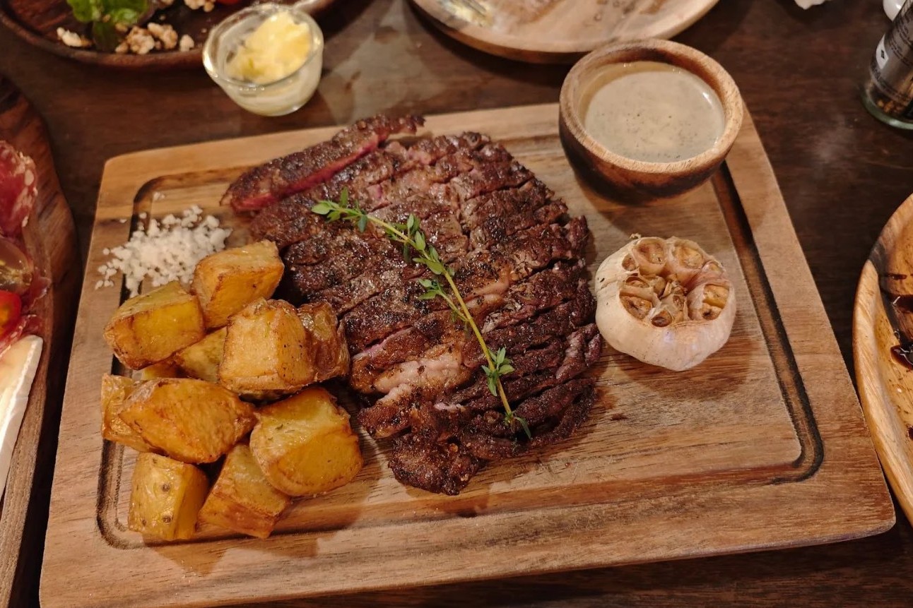 25 ร้านอาหารฝรั่งเศส (French Restaurants) ปักหมุดพิกัดอร่อยตั้งแต่ร้านระดับตำนานถึงบิสโทรสุดชิค