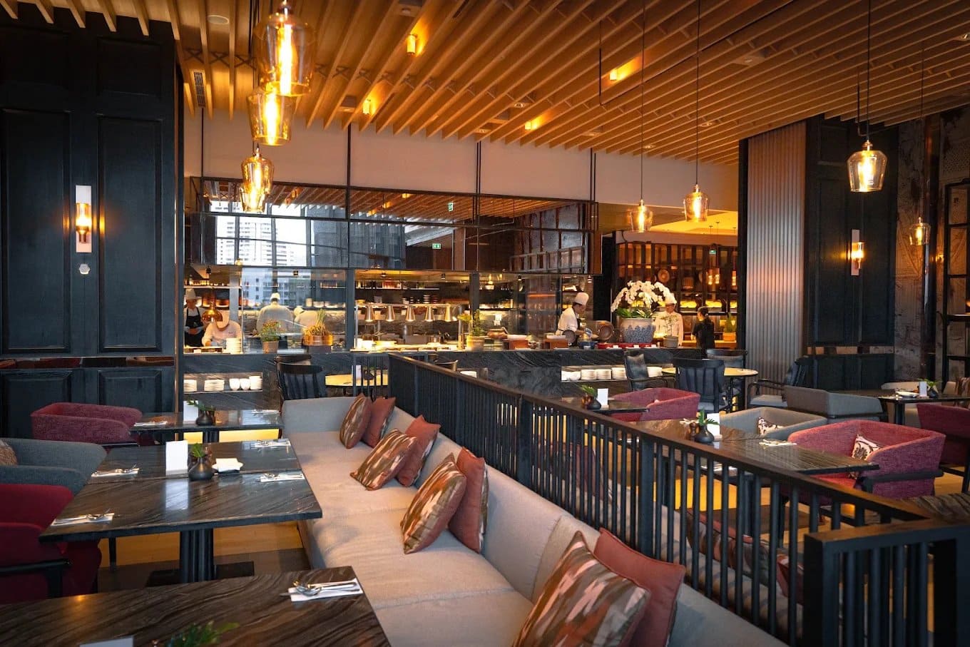 30 ร้านอาหารไทย (Thai Restaurants) บรรยากาศดี รสชาติตำรับโบราณที่ต้องลิ้มลอง